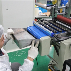 安裝模切機-天勢科技